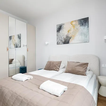 Rentplanet - Grzybowska Διαμέρισμα Βαρσοβία